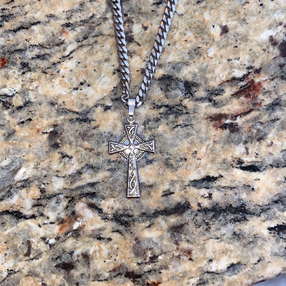 irish cross neclace